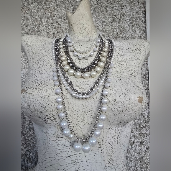 Anne Taylor multi strand metal faux pearl toggle clasp necklace - Picture 4 of 8